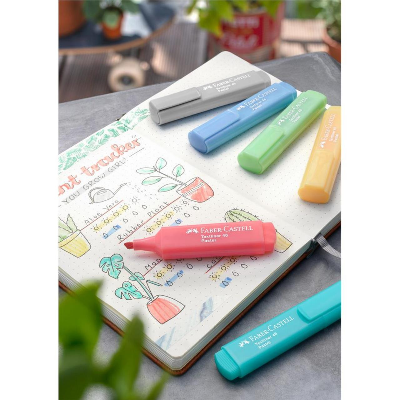 Zakreślacz Faber Castell Textliner 1546 morelowy